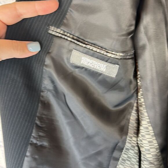 Kenneth Cole Reaction Men’s Blazer Black Pinstripe Jacket Size 40R - Picture 4 of 7